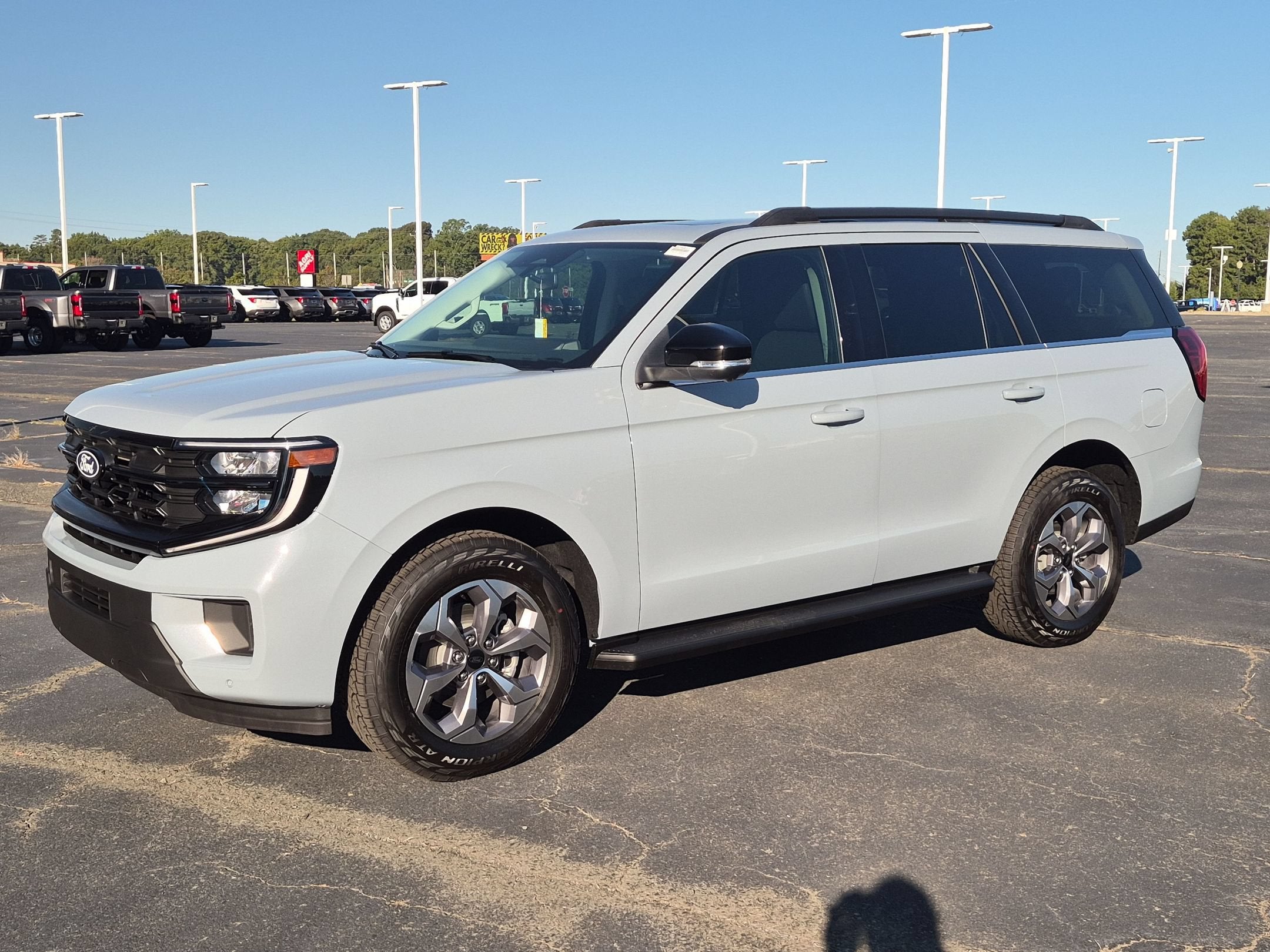 2027 Ford Expedition Active