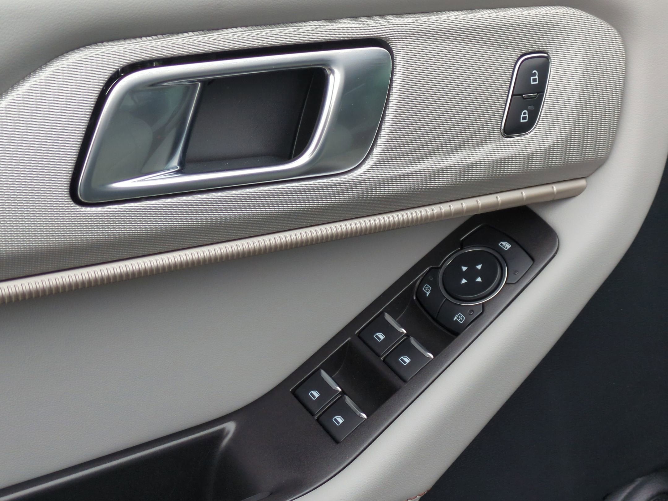 2026 Ford Explorer Active - Crossroads Courtesy Demo