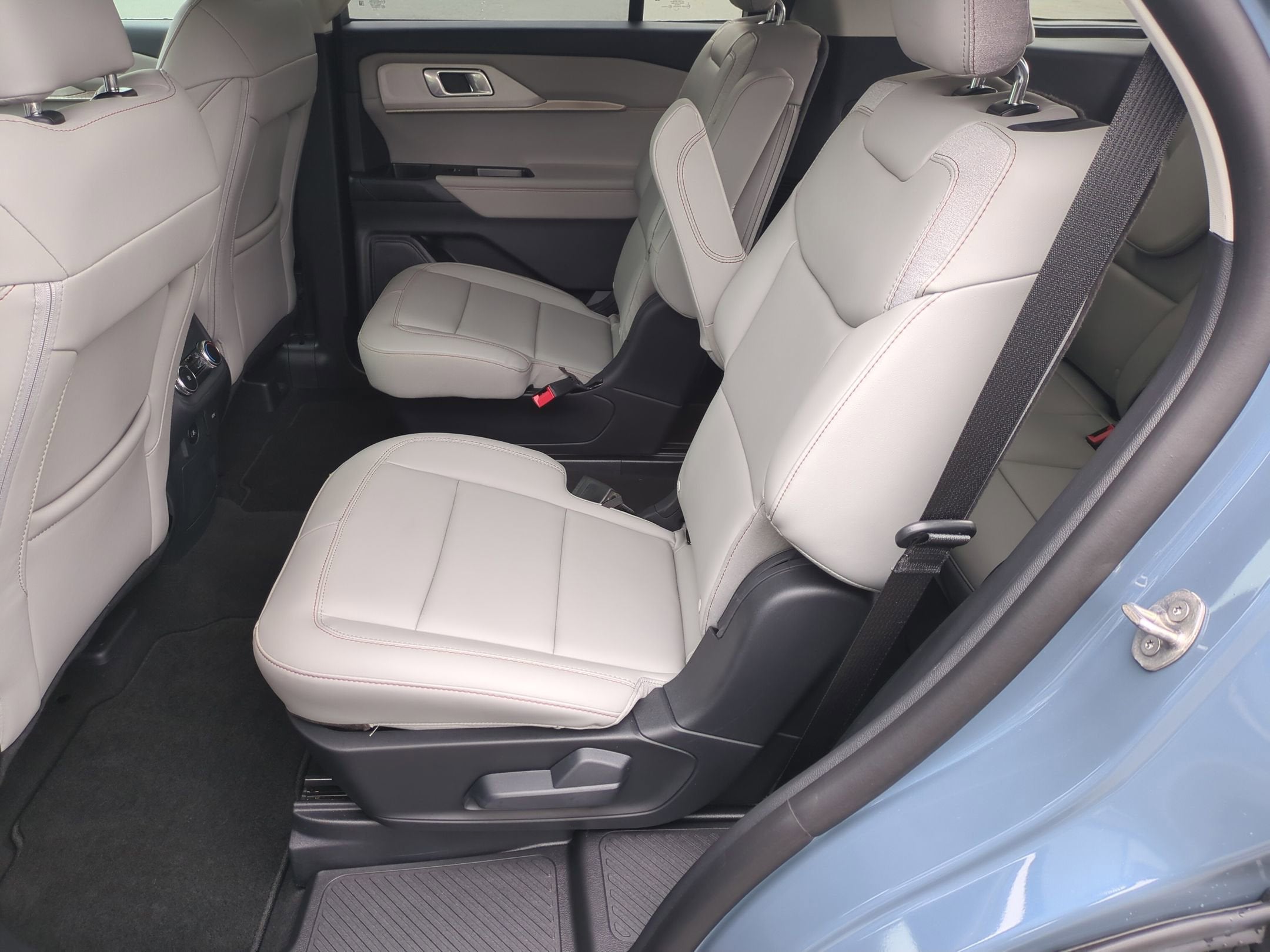 2026 Ford Explorer Active - Crossroads Courtesy Demo
