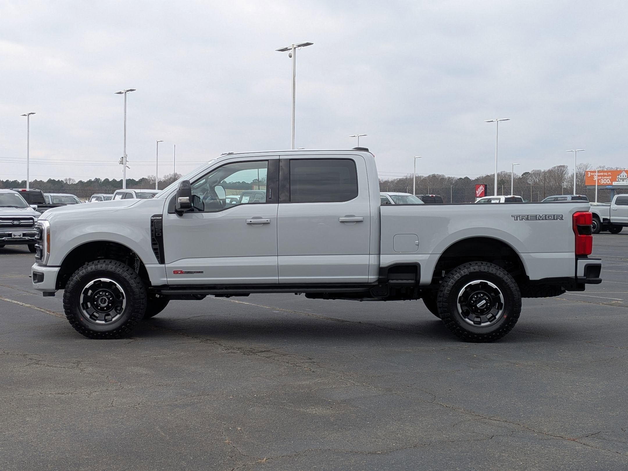 2026 Ford Super Duty F-350 SRW Platinum