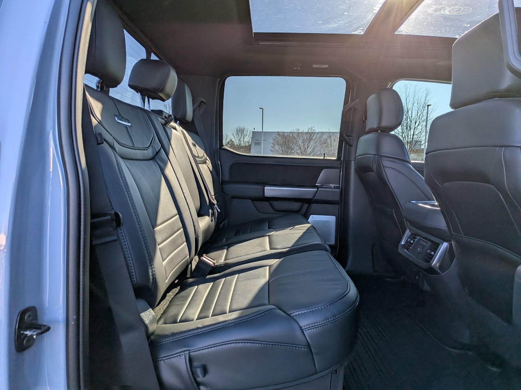 2026 Ford Super Duty F-350 SRW Platinum