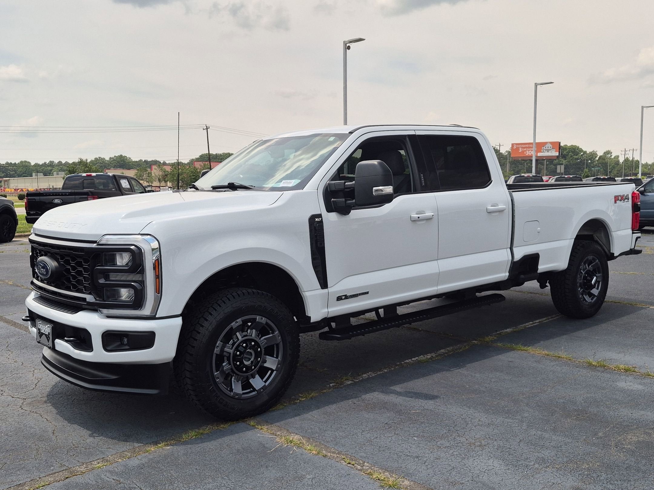 2024 Ford Super Duty F-350 SRW XLT