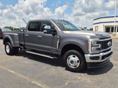 2026 Ford Super Duty F-350 DRW LARIAT