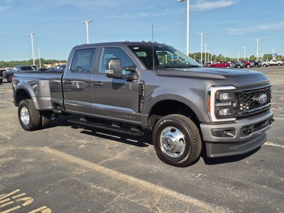 2026 Ford Super Duty F-350 DRW XL