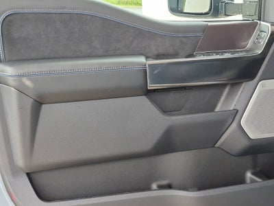2026 Ford Super Duty F-350 DRW Platinum