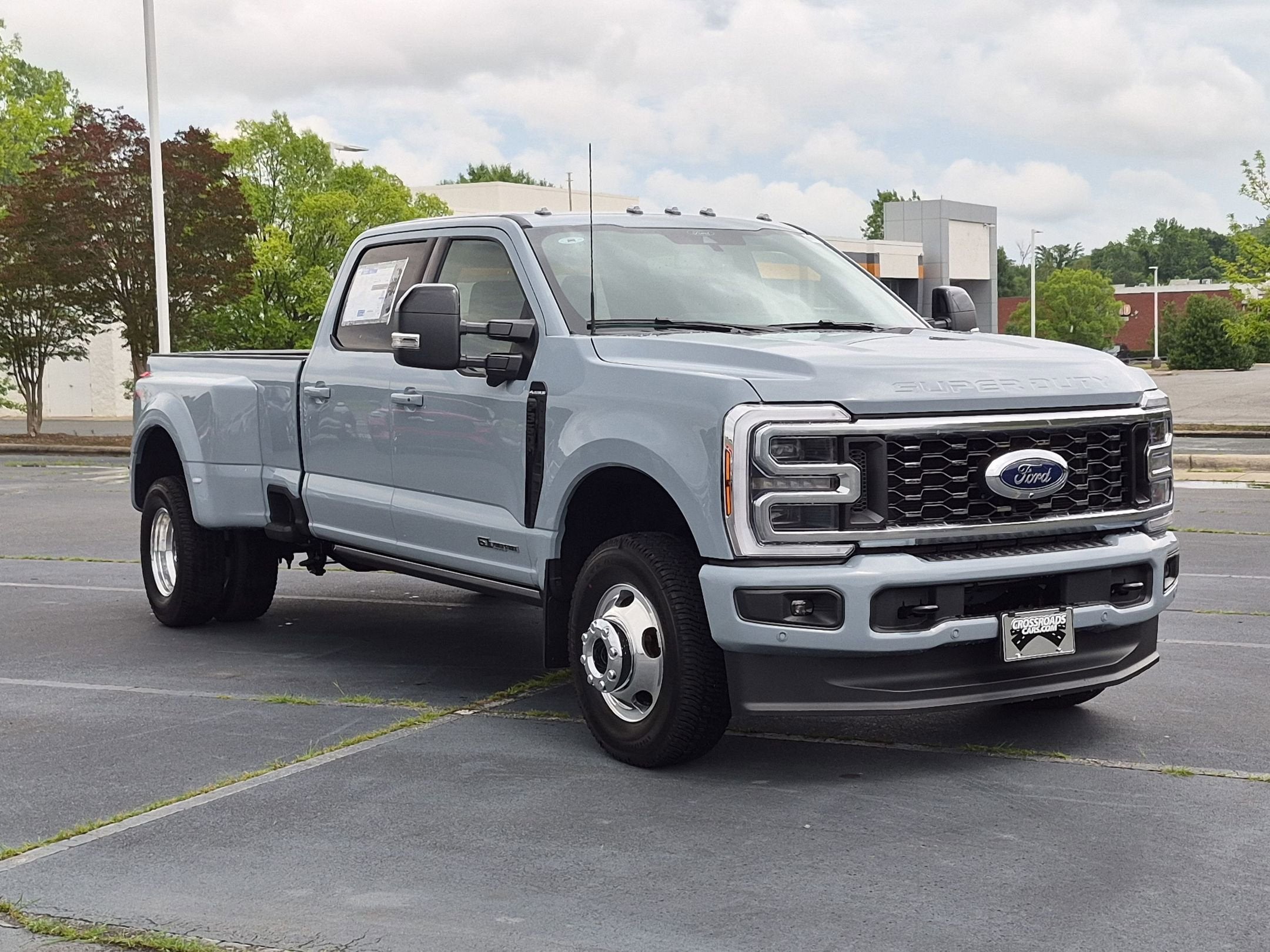 2026 Ford Super Duty F-350 DRW Platinum