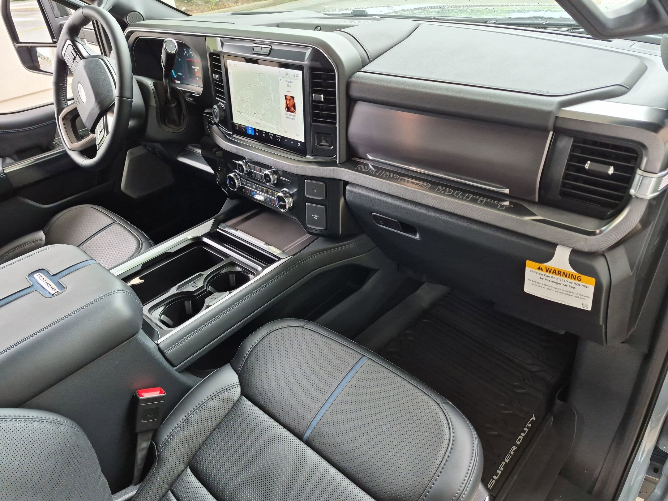 2026 Ford Super Duty F-350 DRW Platinum