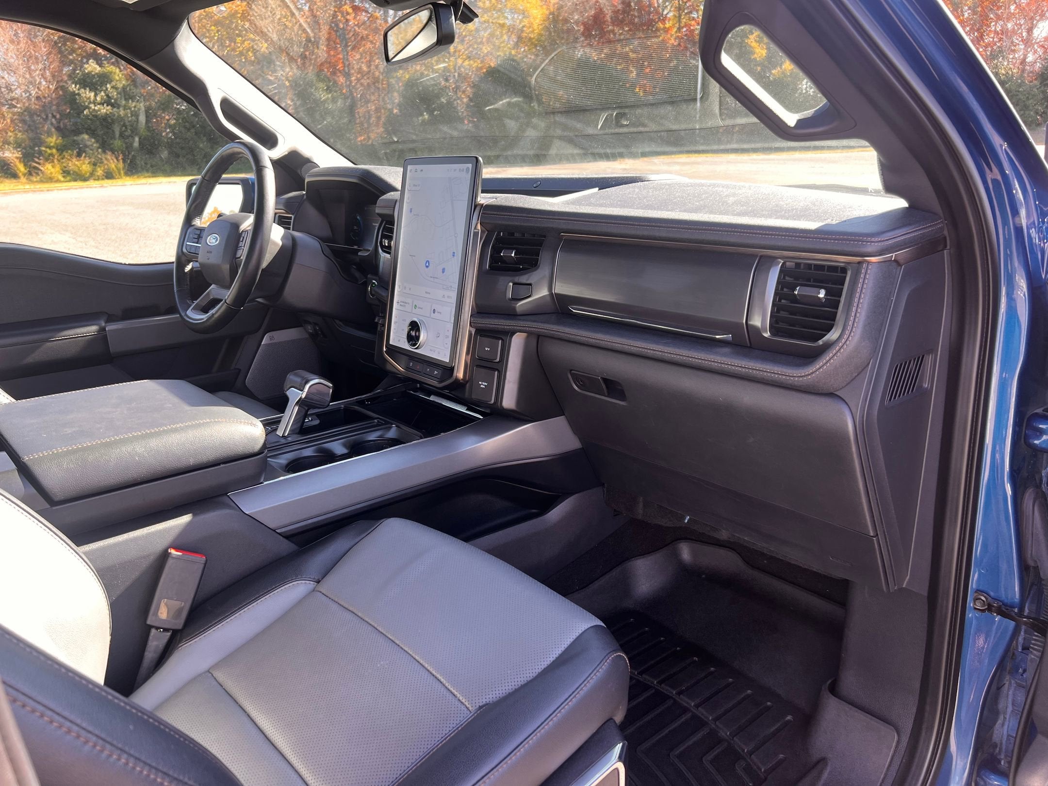 2022 Ford F-150 Lightning LARIAT