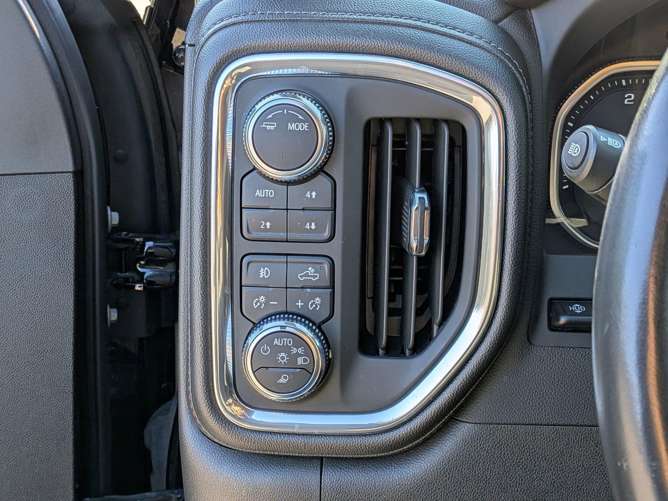 2023 GMC Sierra 2500HD Denali