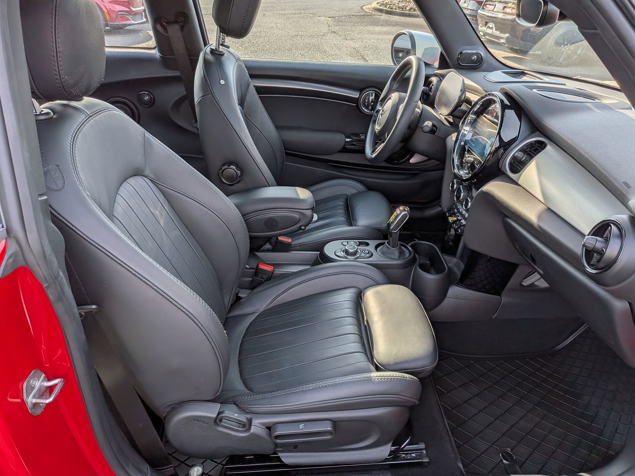 2023 MINI Hardtop 2 Door Cooper SE Signature