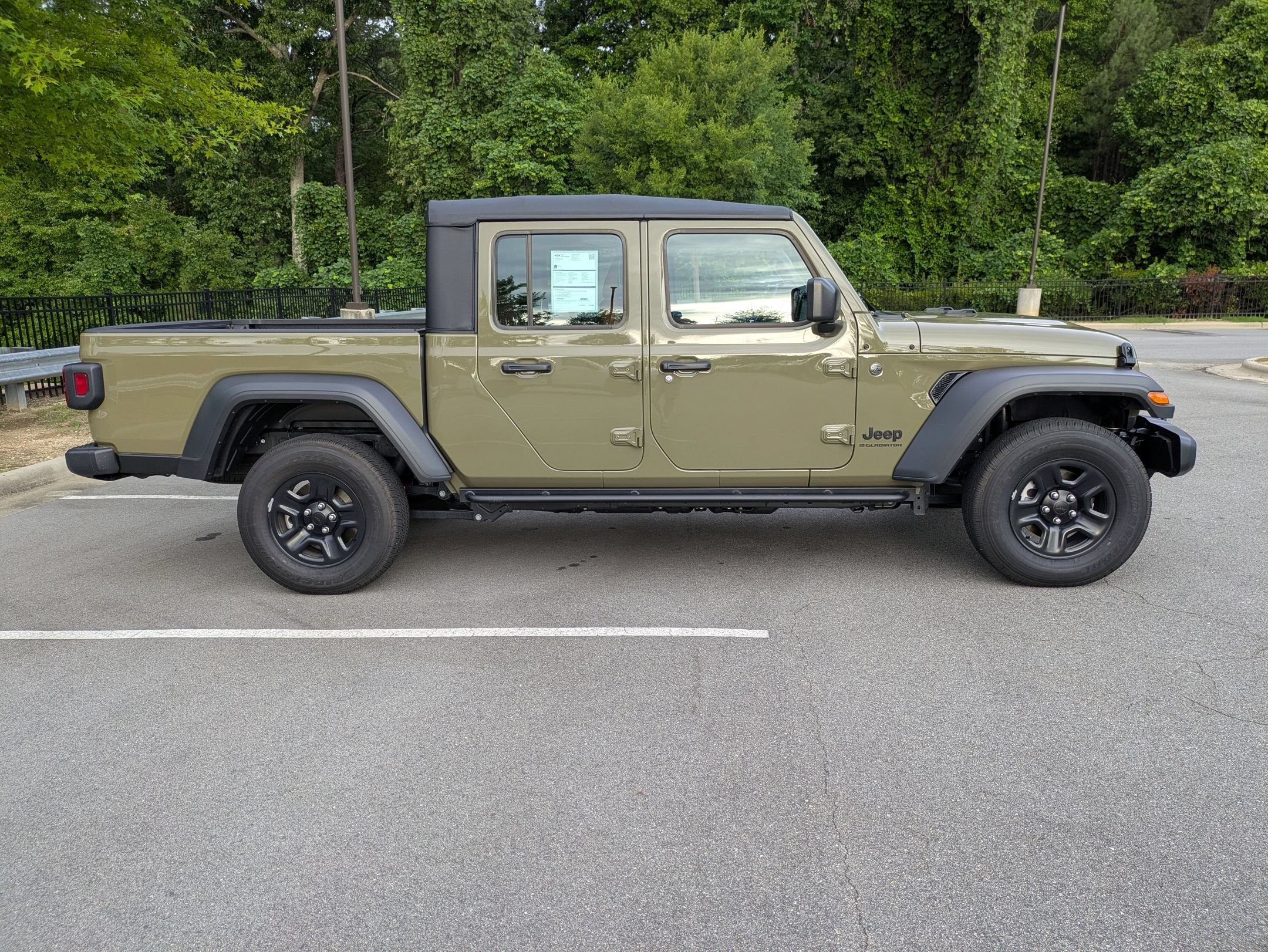 2025 Jeep Gladiator Sport