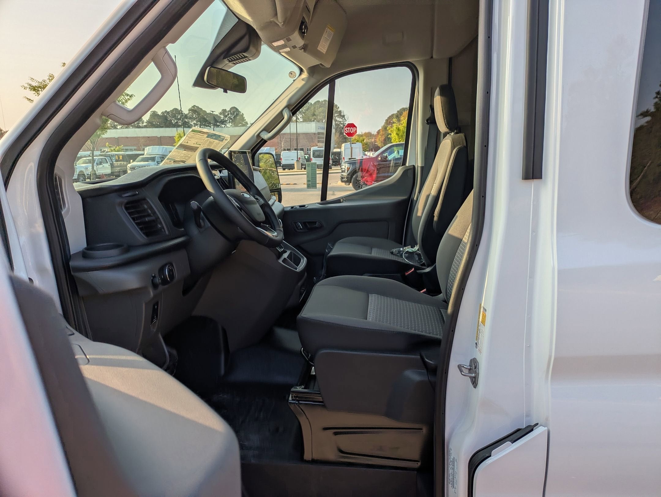 2026 Ford Transit Passenger Wagon XL