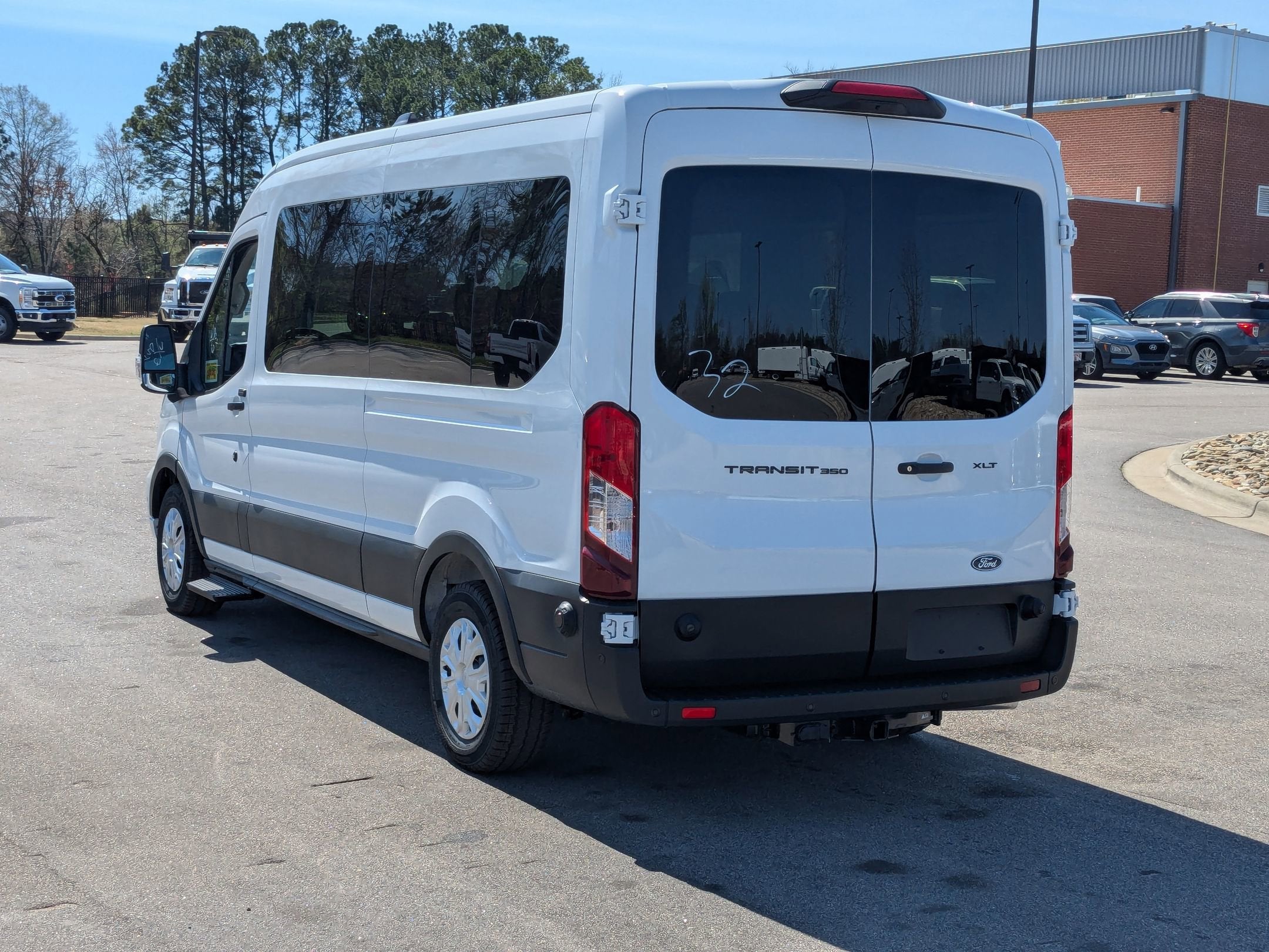 2026 Ford Transit Passenger Wagon XL