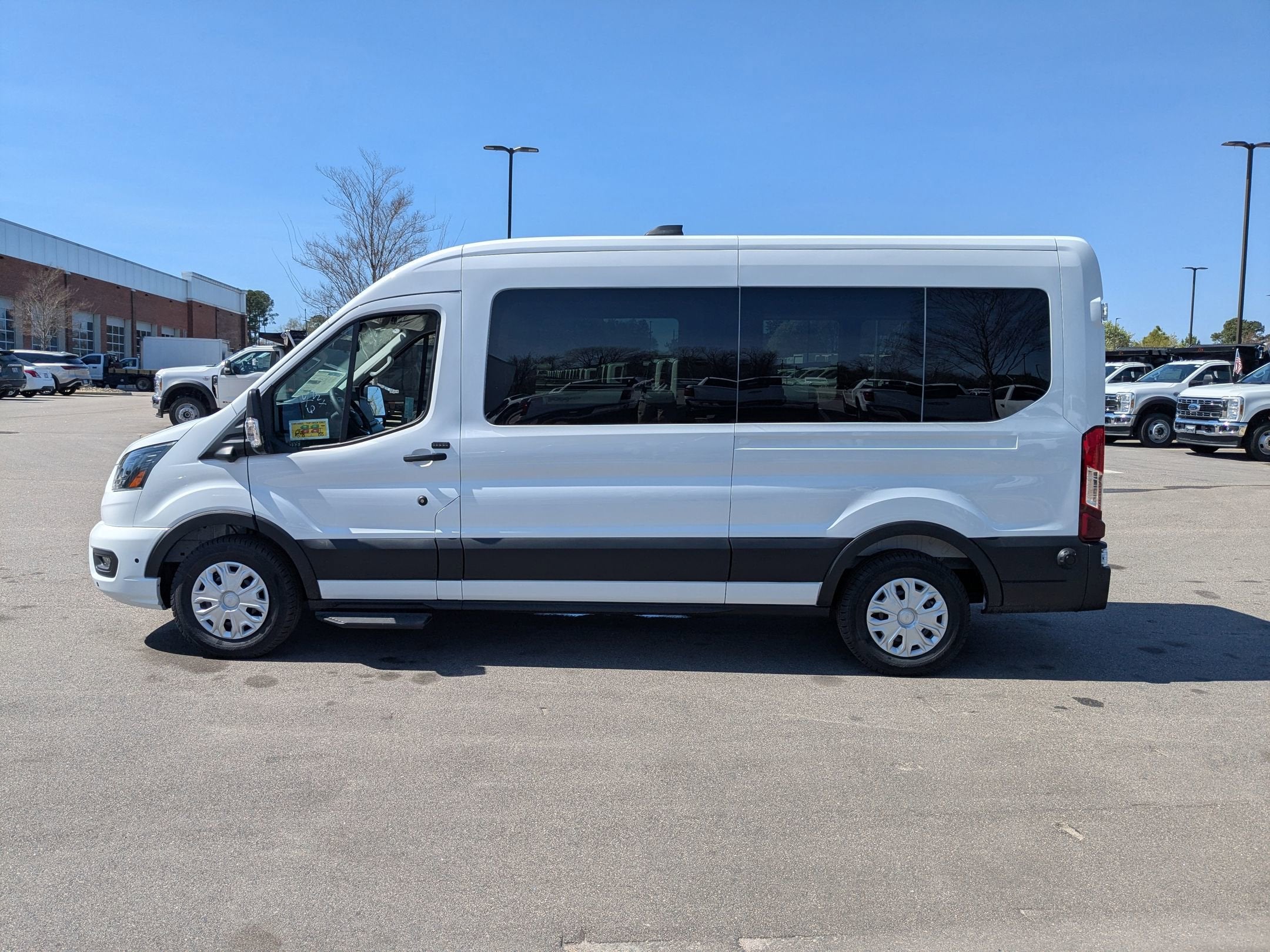 2026 Ford Transit Passenger Wagon XL
