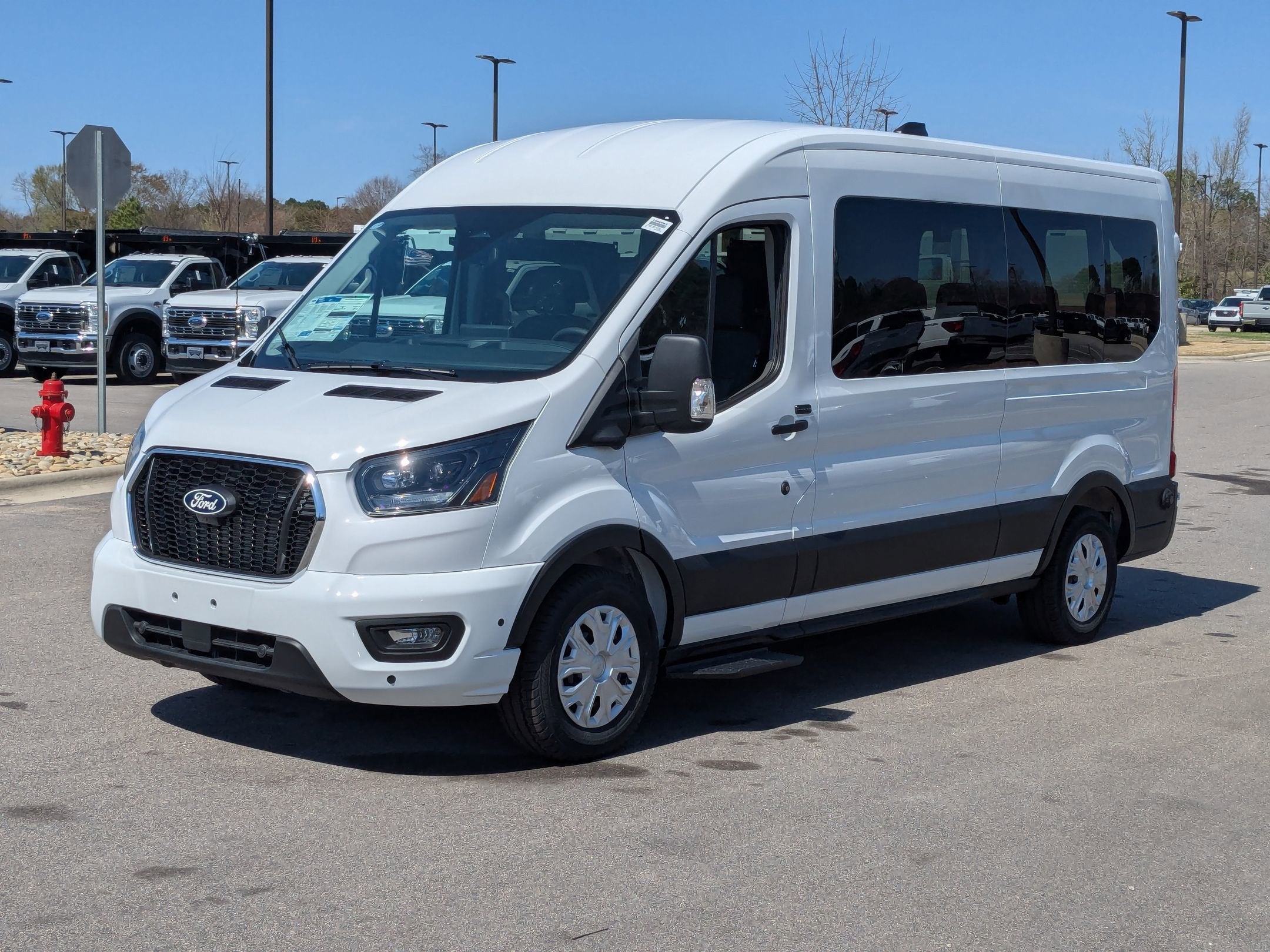 2026 Ford Transit Passenger Wagon XL
