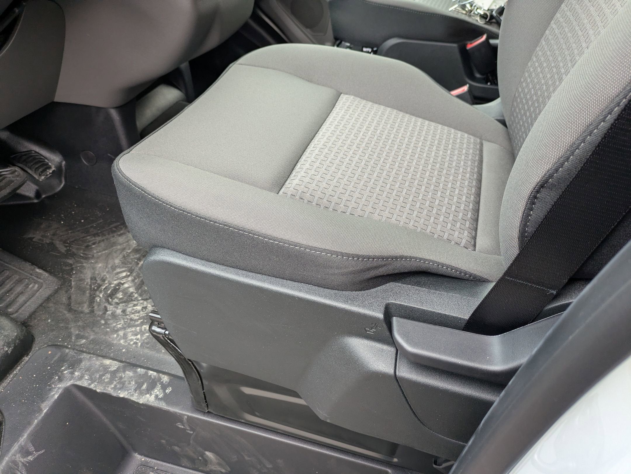 2026 Ford Transit Passenger Wagon XL