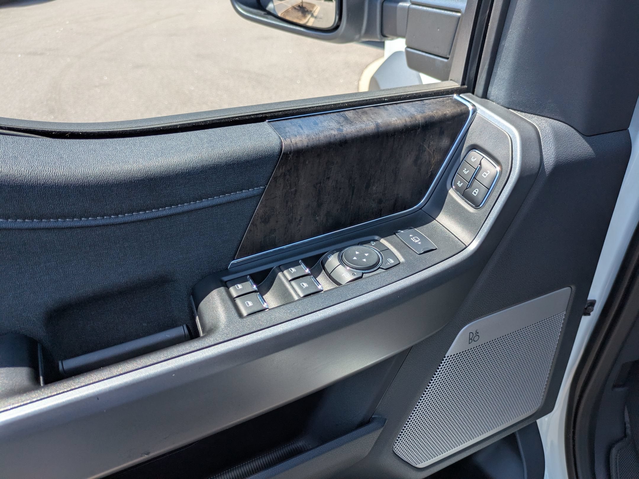 2025 Ford Super Duty F-450 DRW LARIAT