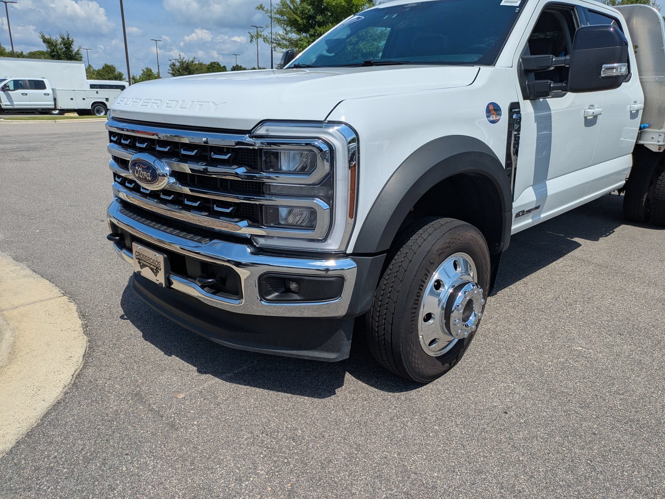 2025 Ford Super Duty F-450 DRW LARIAT