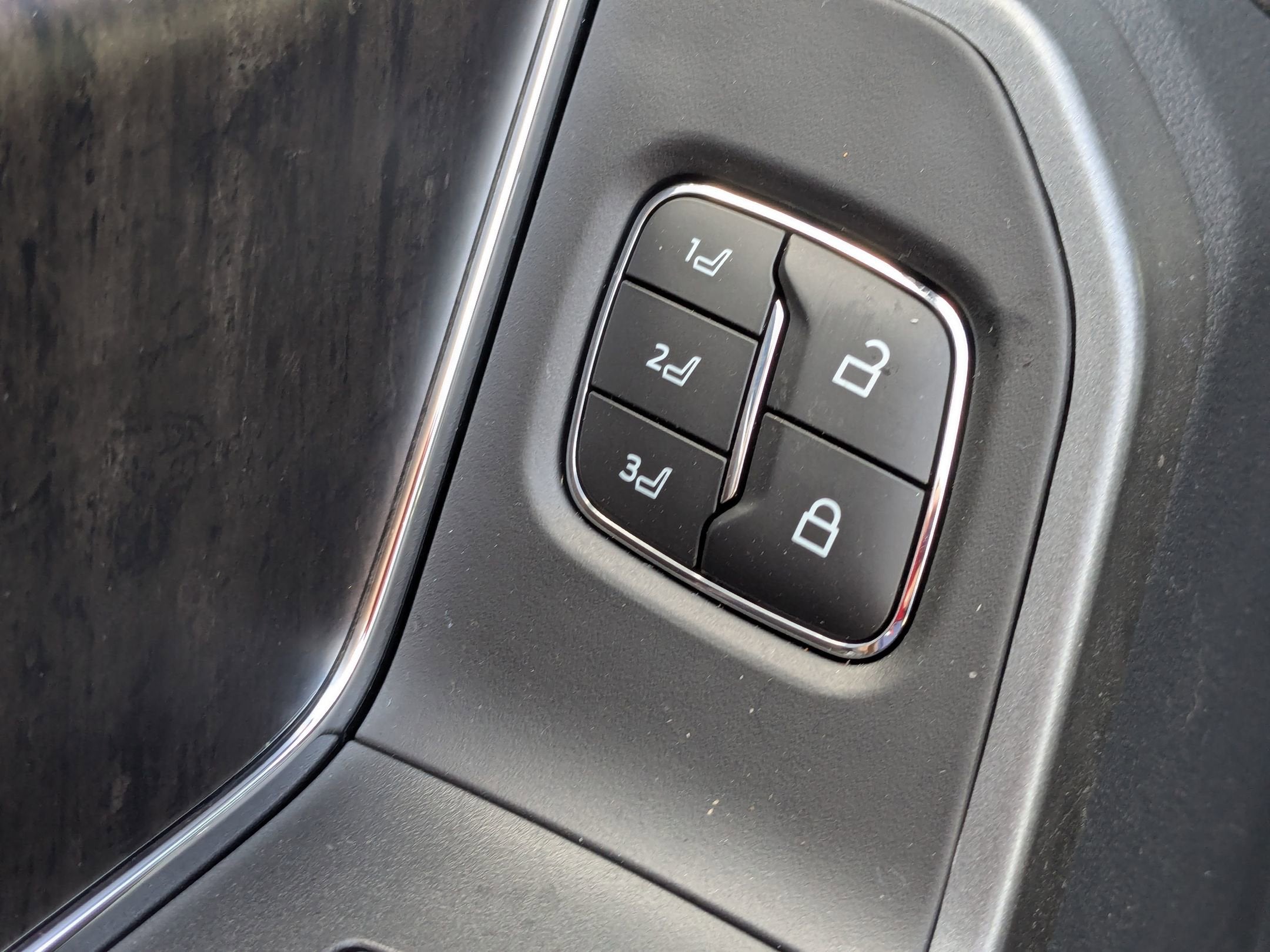 2026 Ford Super Duty F-450 DRW LARIAT