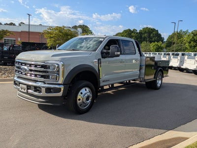 2026 Ford Super Duty F-450 DRW LARIAT