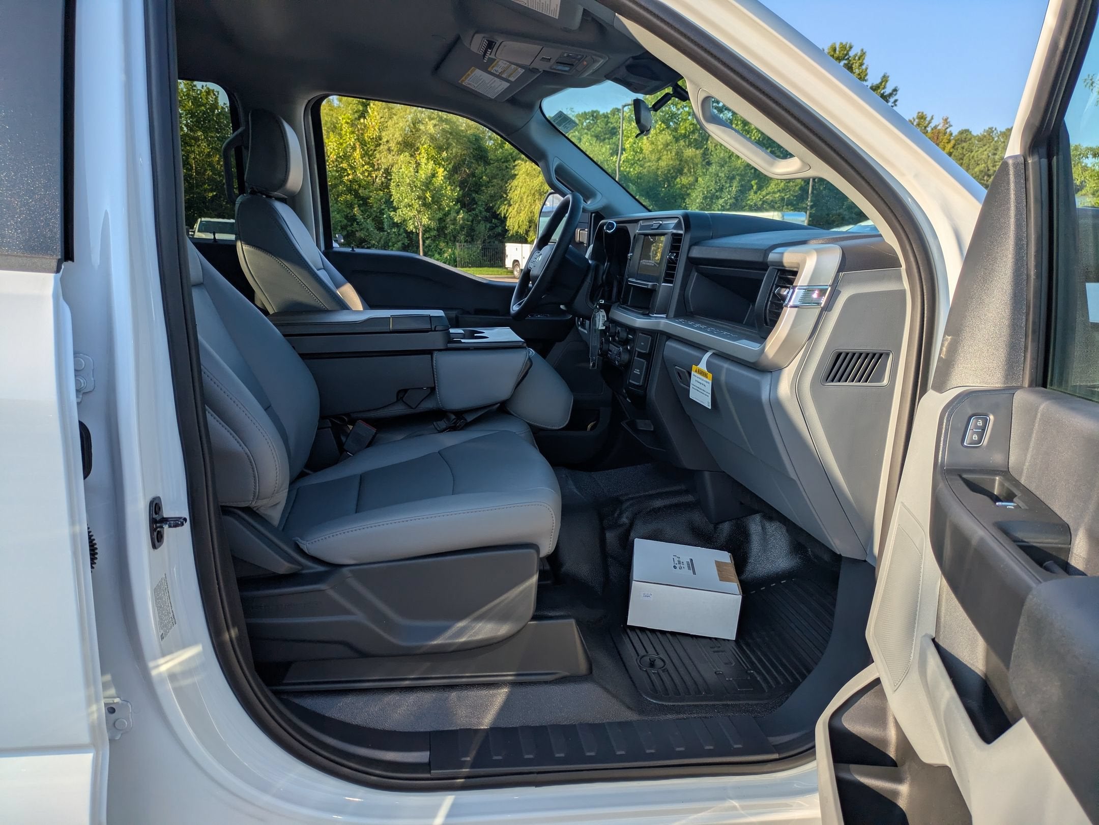 2026 Ford Super Duty F-550 DRW XL