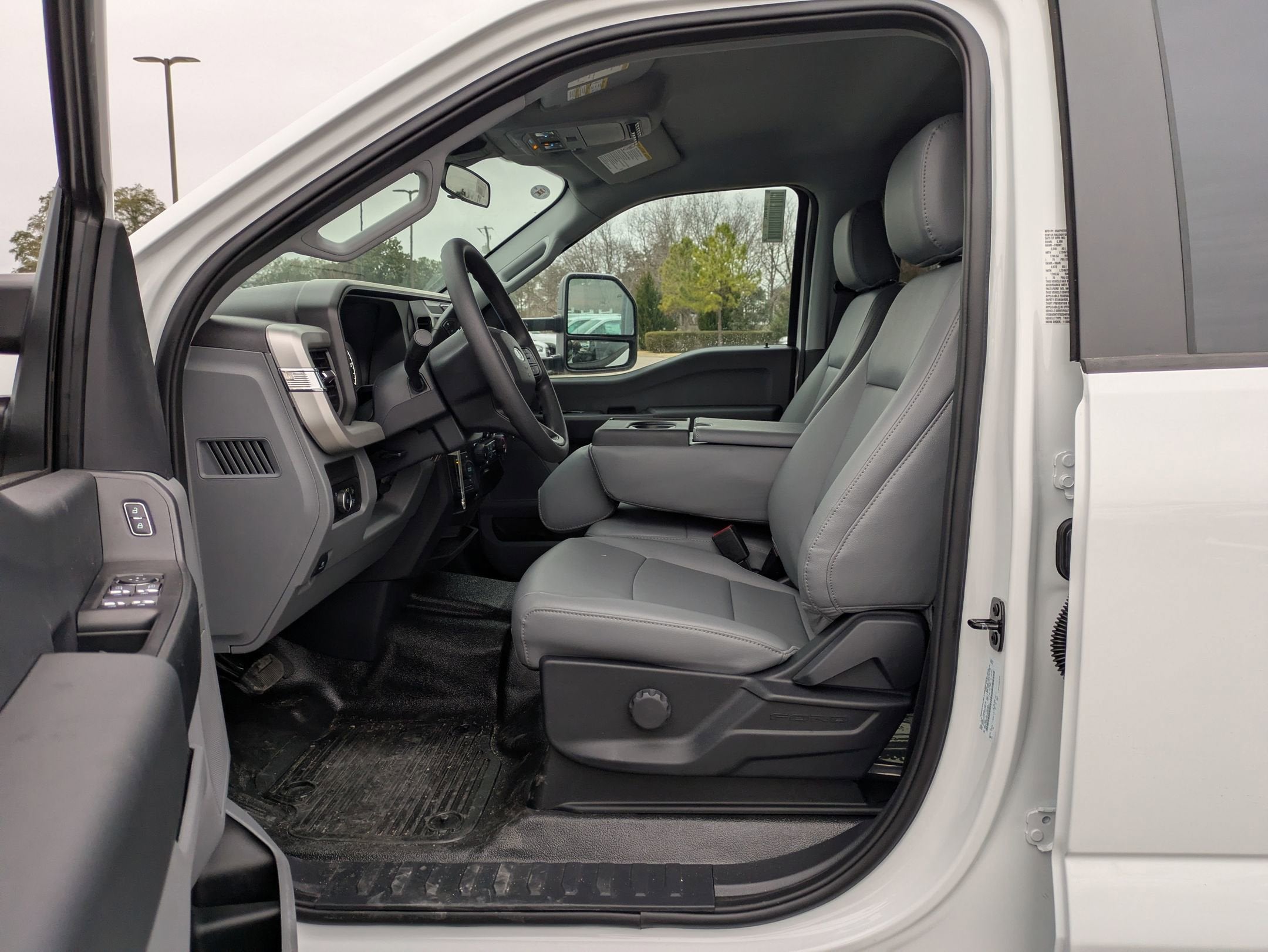 2026 Ford Super Duty F-350 DRW XL