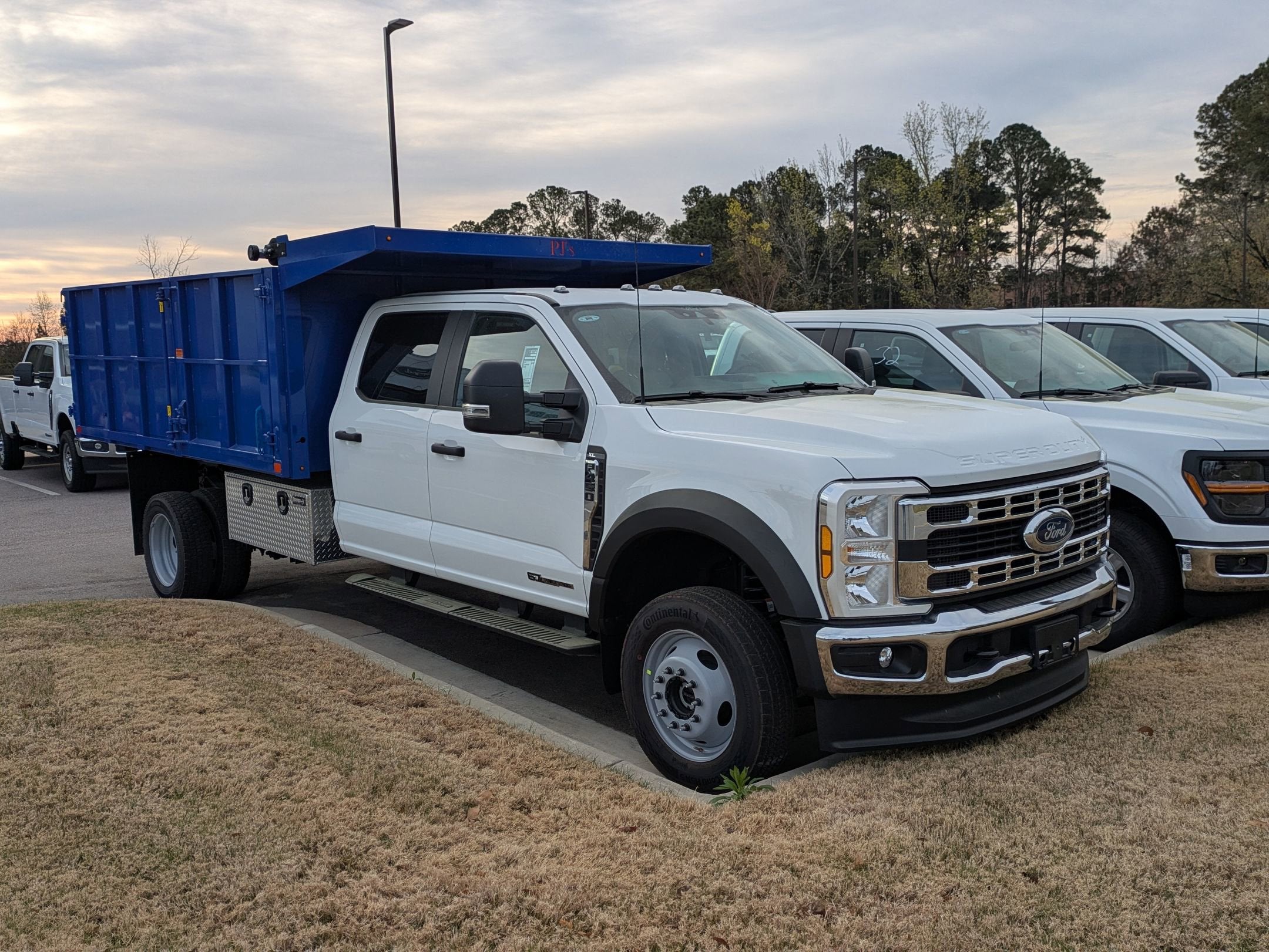 2026 Ford Super Duty F-450 DRW XL