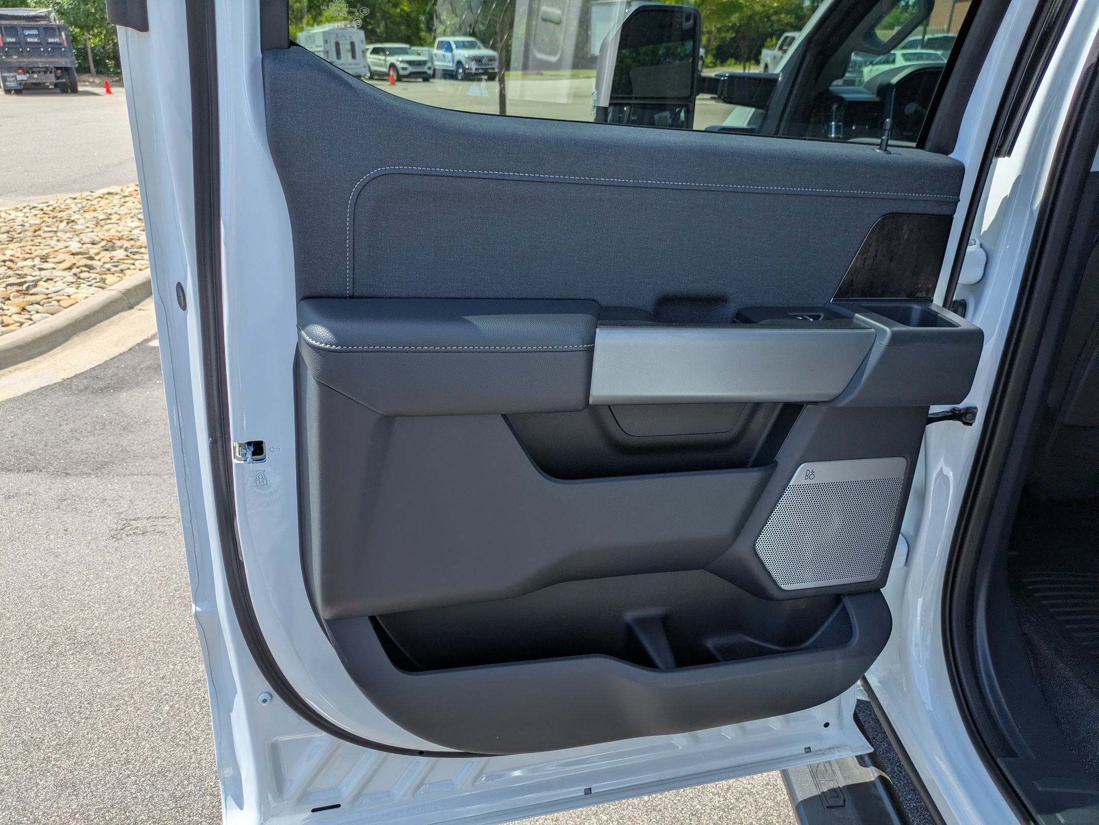 2026 Ford Super Duty F-450 DRW LARIAT