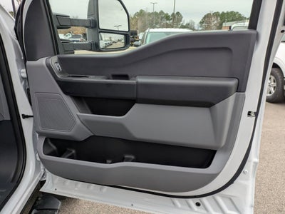 2026 Ford Super Duty F-550 DRW XL