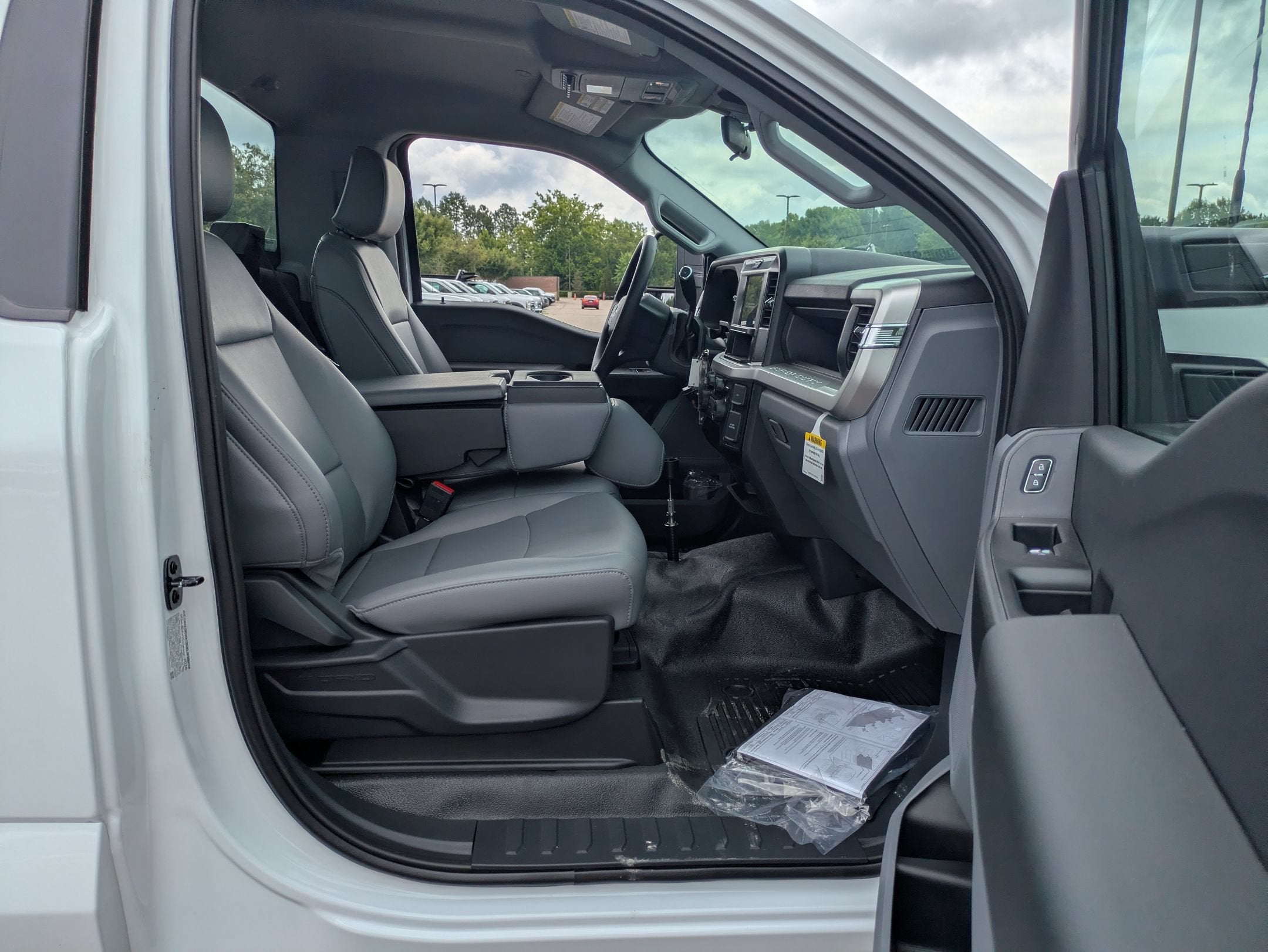 2026 Ford Super Duty F-550 DRW XL