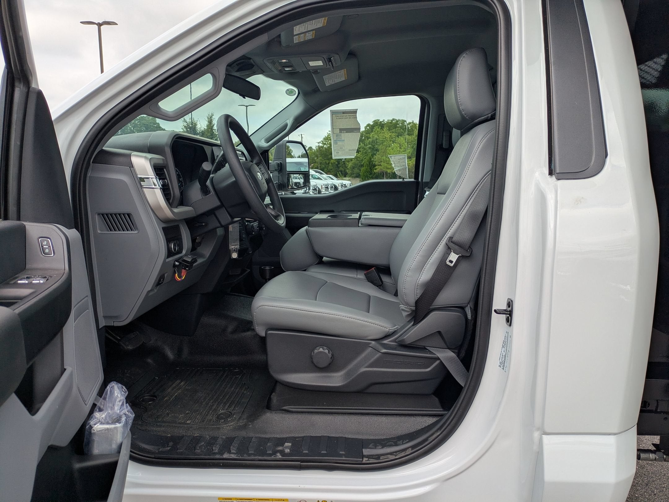 2026 Ford Super Duty F-550 DRW XL