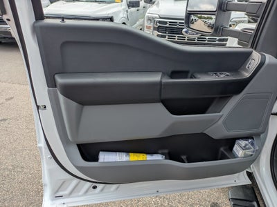 2026 Ford Super Duty F-550 DRW XL