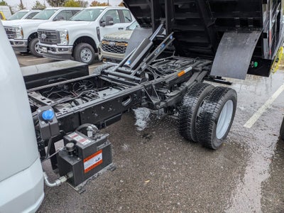 2026 Ford Super Duty F-550 DRW XL