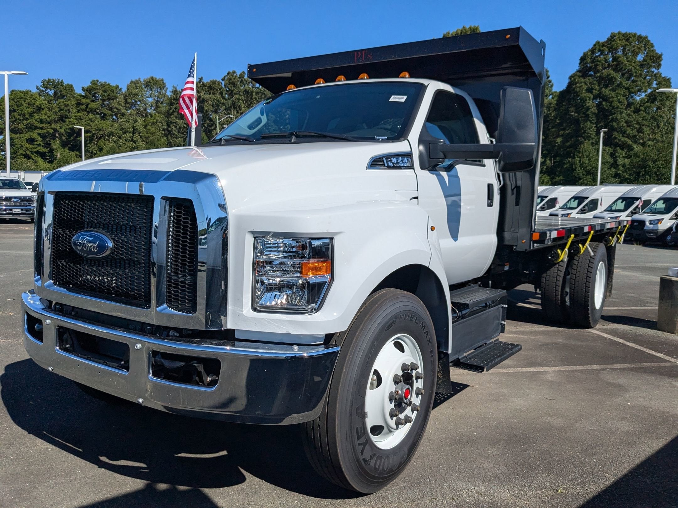 2025 Ford F-650SD Base