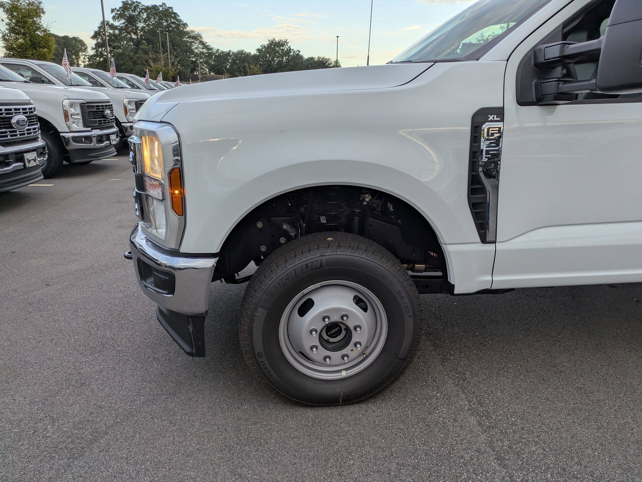 2026 Ford Super Duty F-350 DRW XL