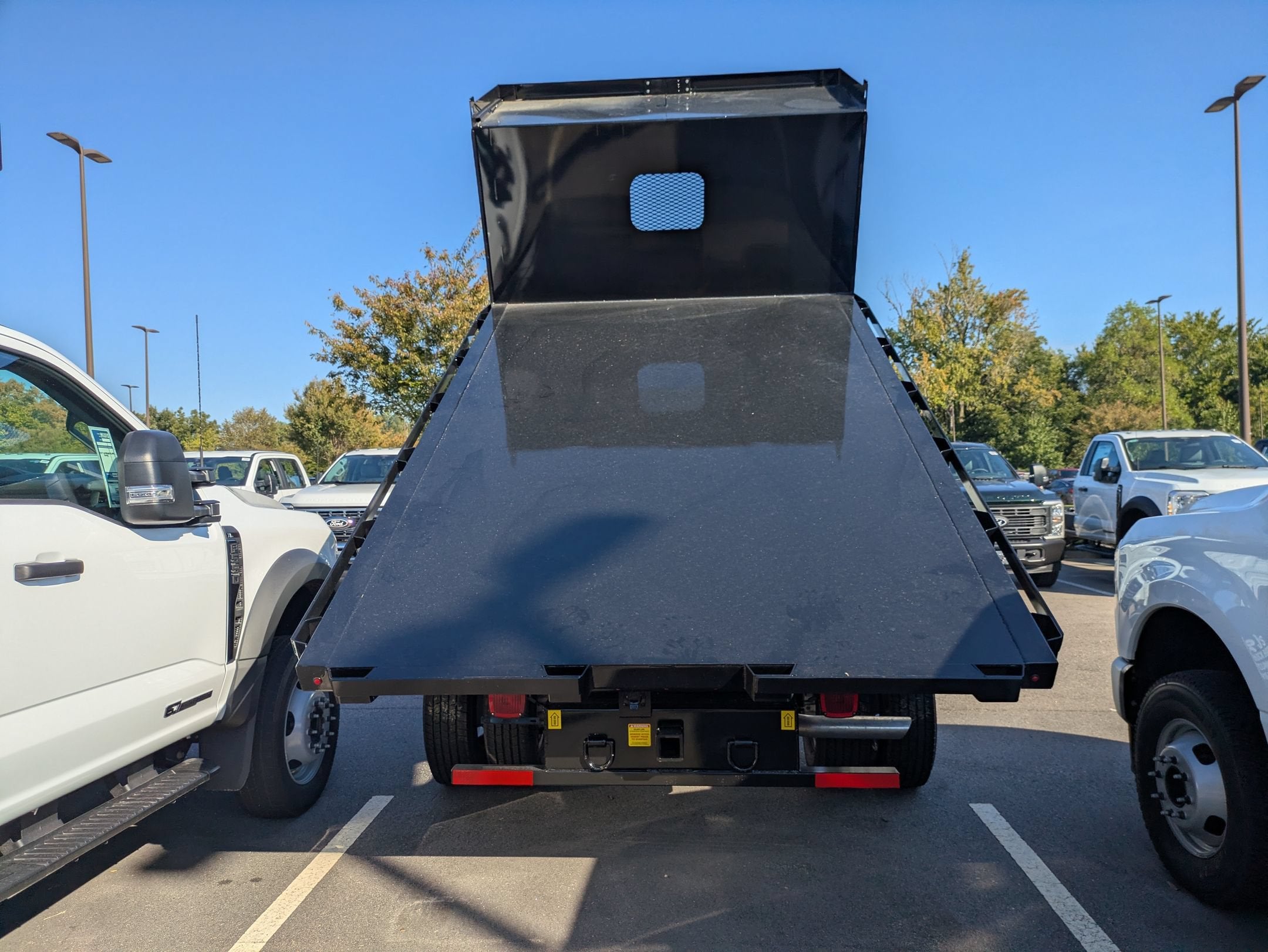 2027 Ford Super Duty F-350 DRW XL
