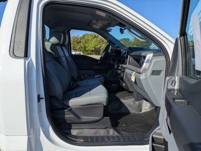 2027 Ford Super Duty F-350 DRW XL