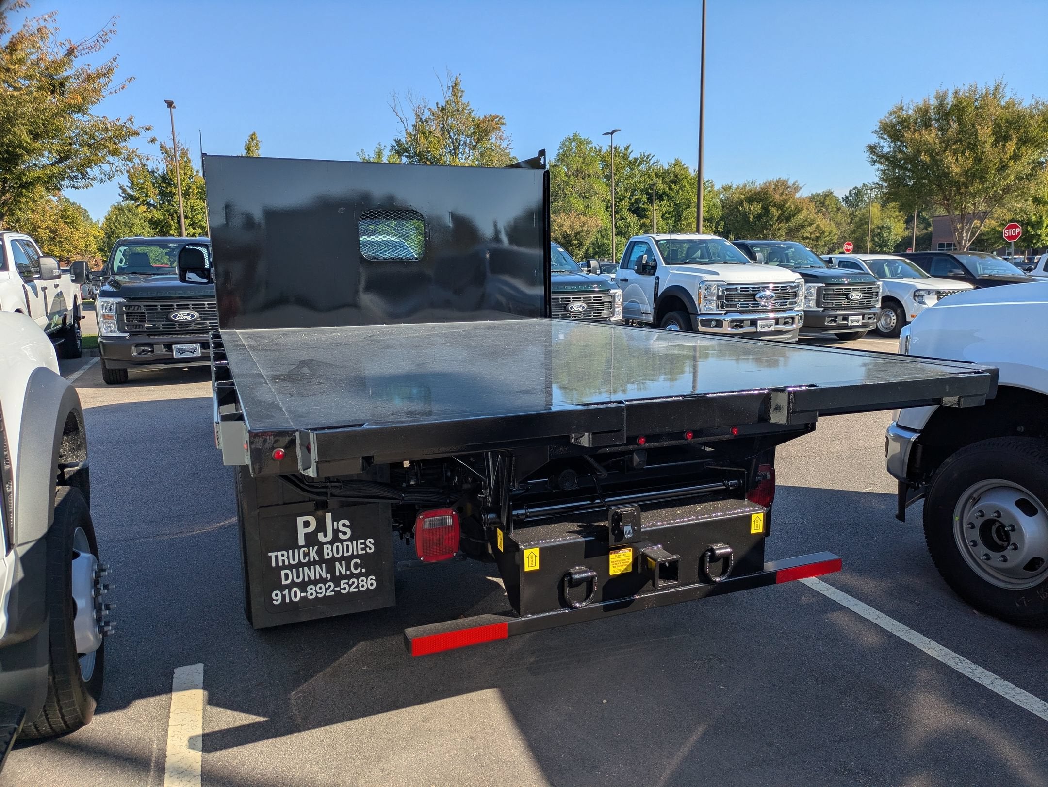 2027 Ford Super Duty F-350 DRW XL