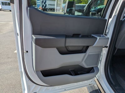 2025 Ford Super Duty F-550 DRW XL