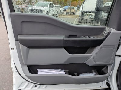 2025 Ford Super Duty F-550 DRW XL