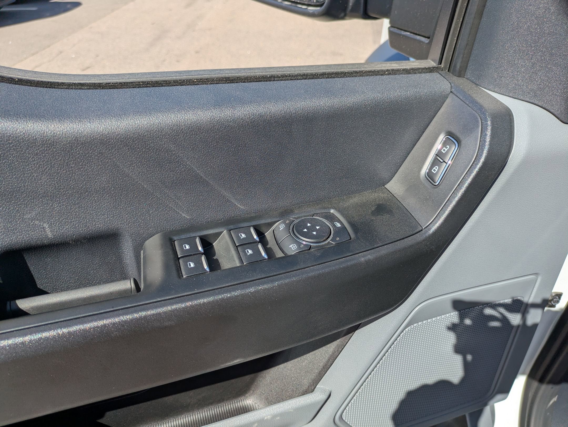 2025 Ford Super Duty F-550 DRW XL