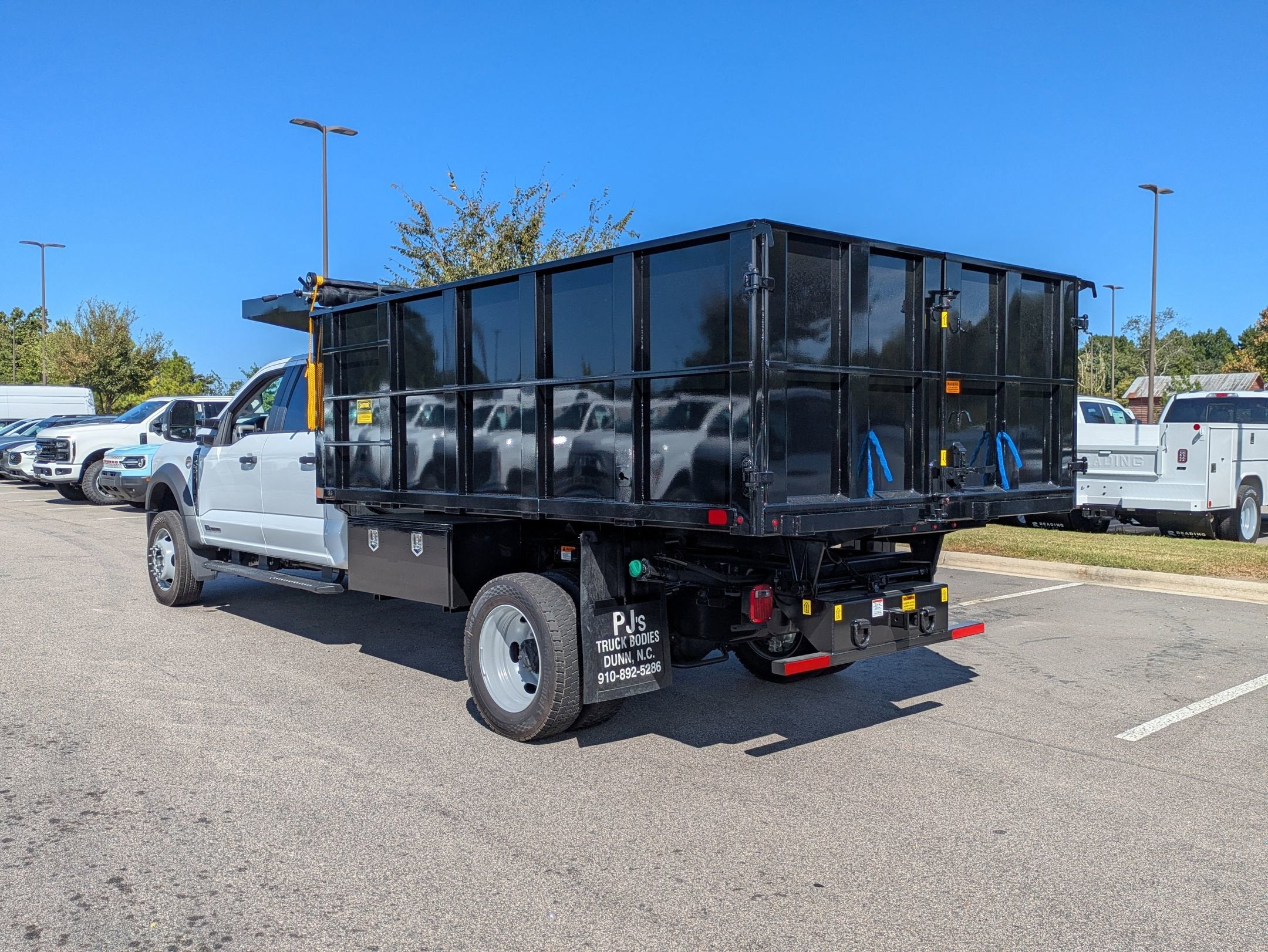 2025 Ford Super Duty F-550 DRW XL