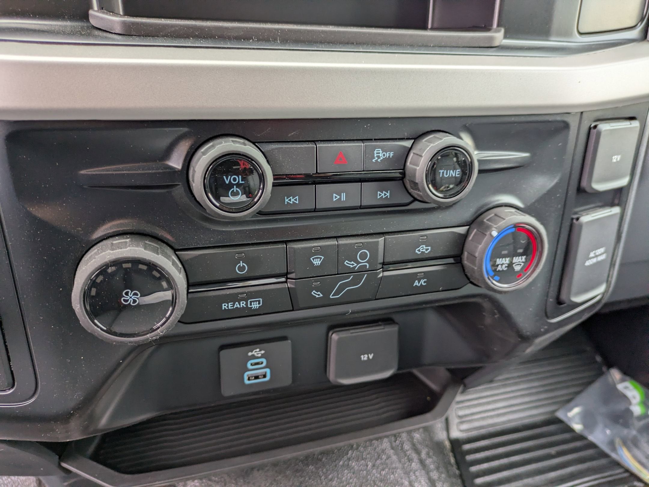 2026 Ford Super Duty F-550 DRW XL