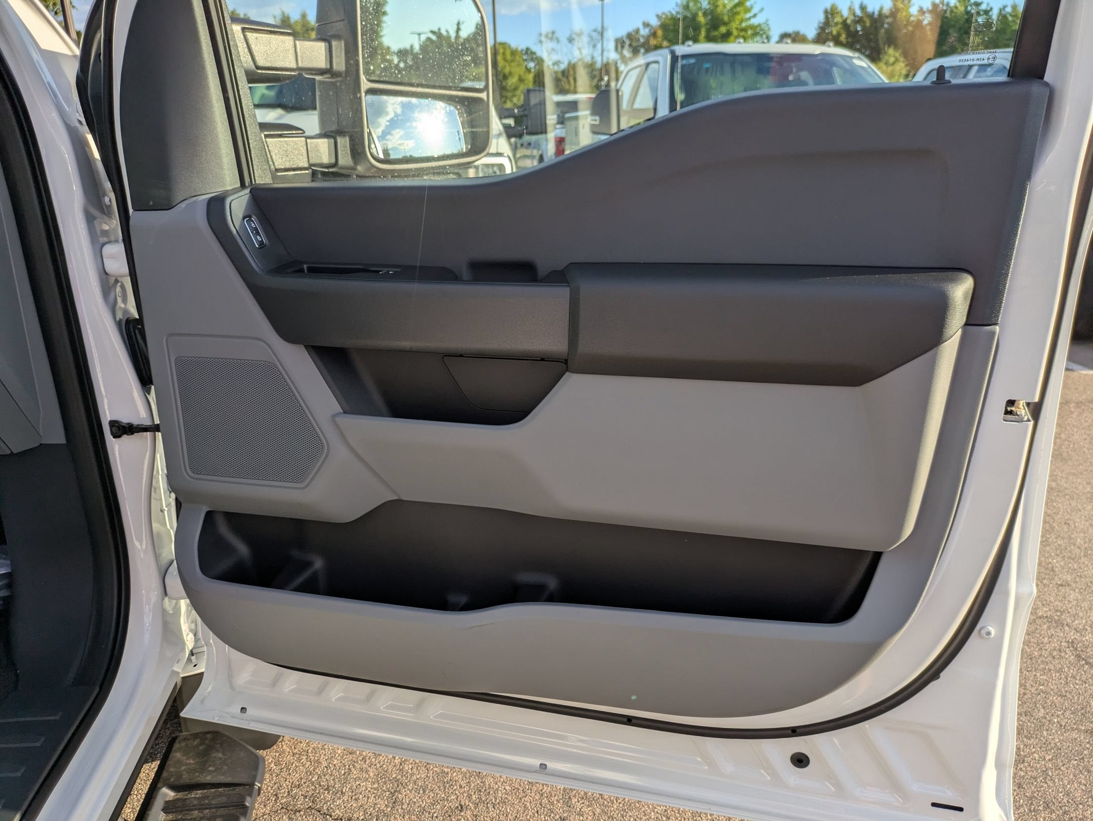 2026 Ford Super Duty F-550 DRW XL