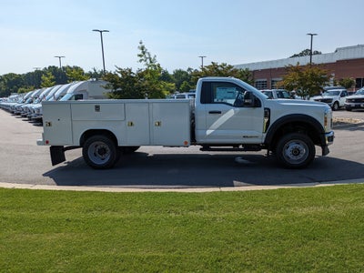 2025 Ford Super Duty F-550 DRW XL