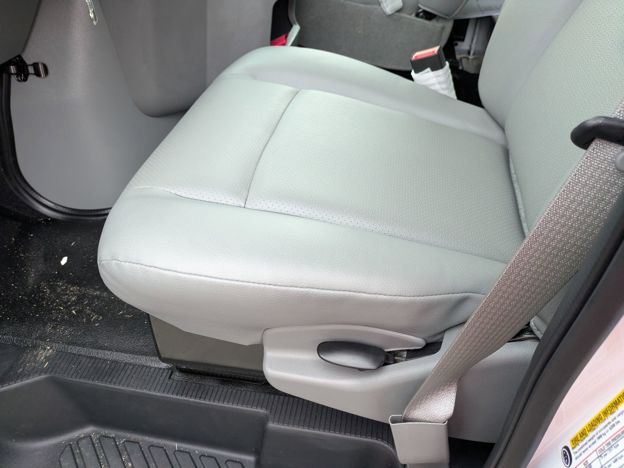 2026 Ford E-Series Cutaway E-350 DRW 176" WB