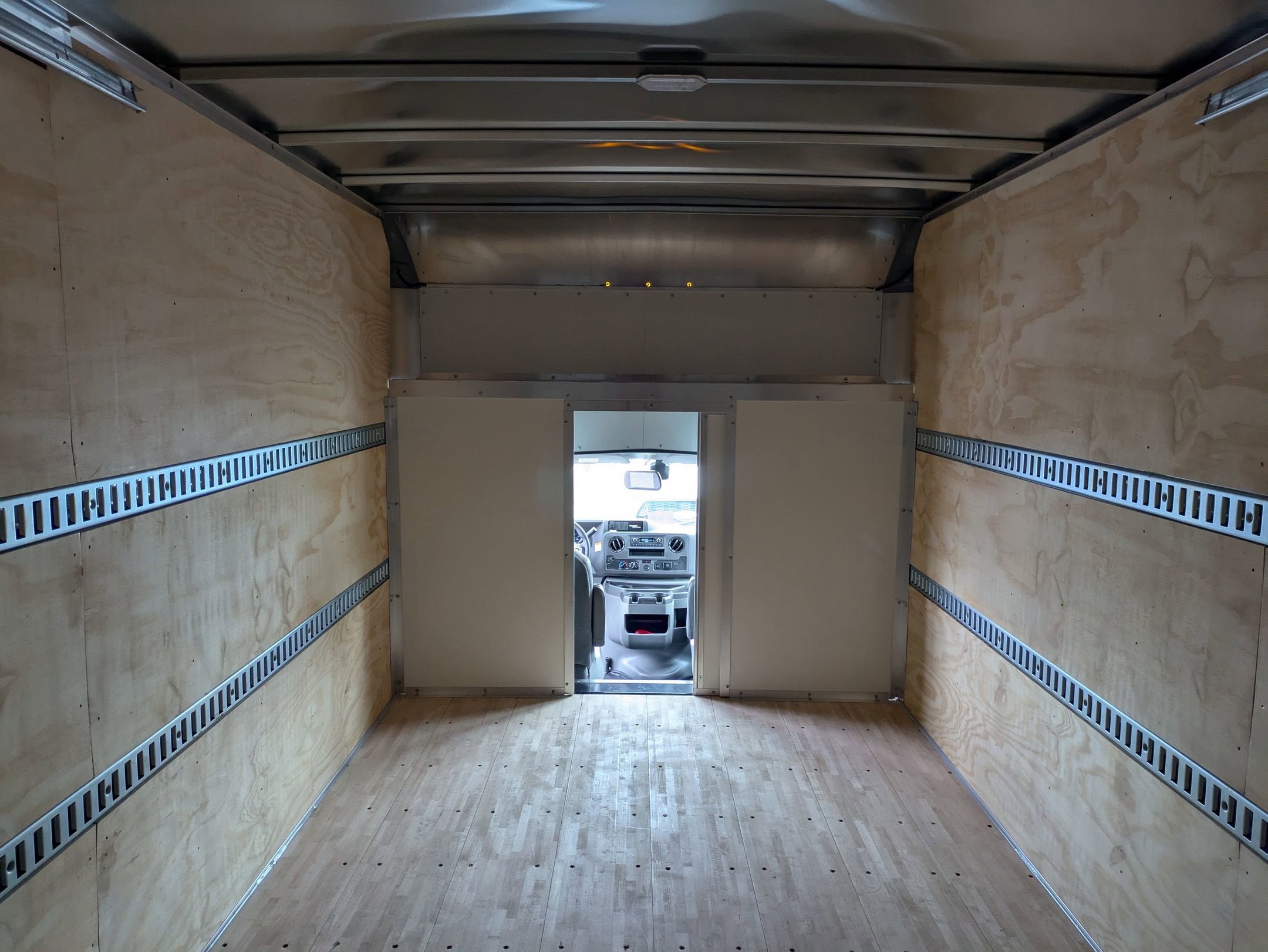 2026 Ford E-Series Cutaway E-350 DRW 176" WB