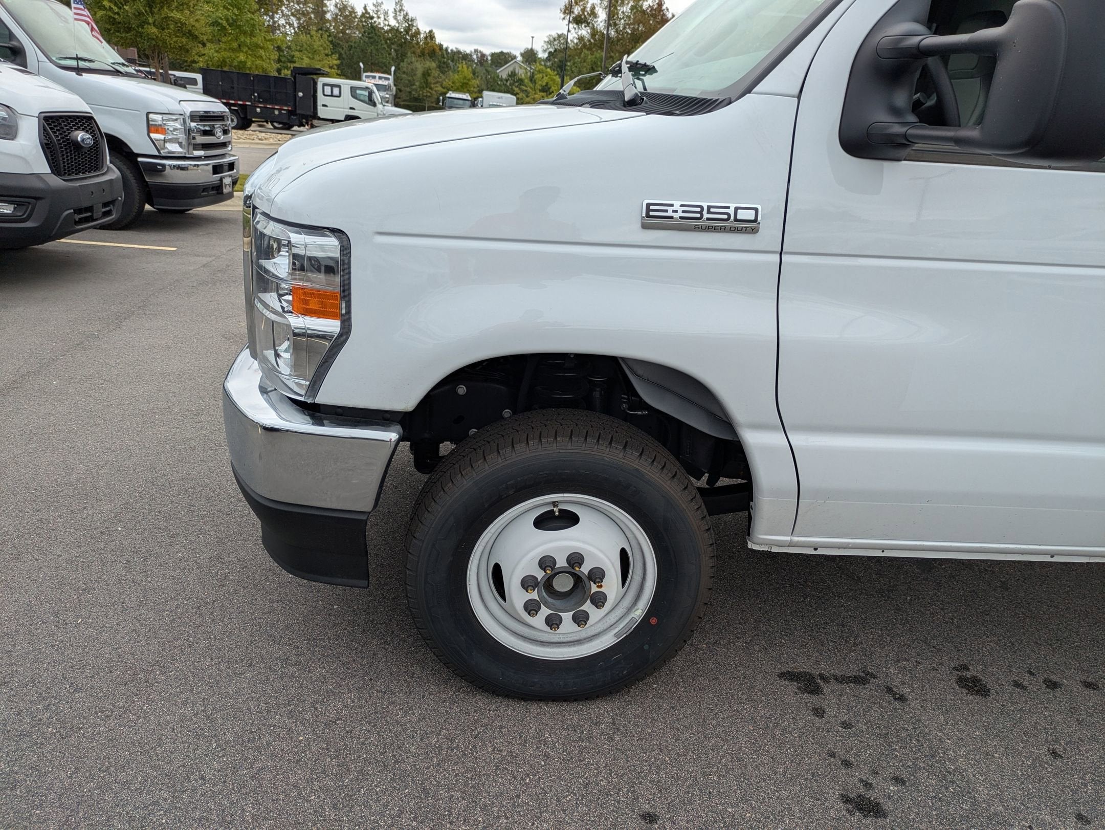 2026 Ford E-Series Cutaway E-350 DRW 158" WB