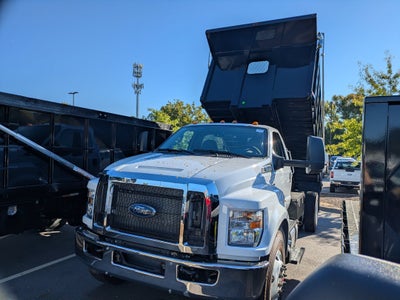 2027 Ford F-750SD Base