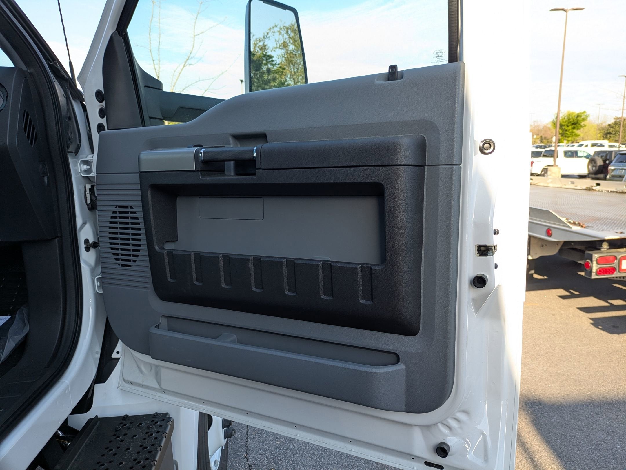 2027 Ford F-750SD Base